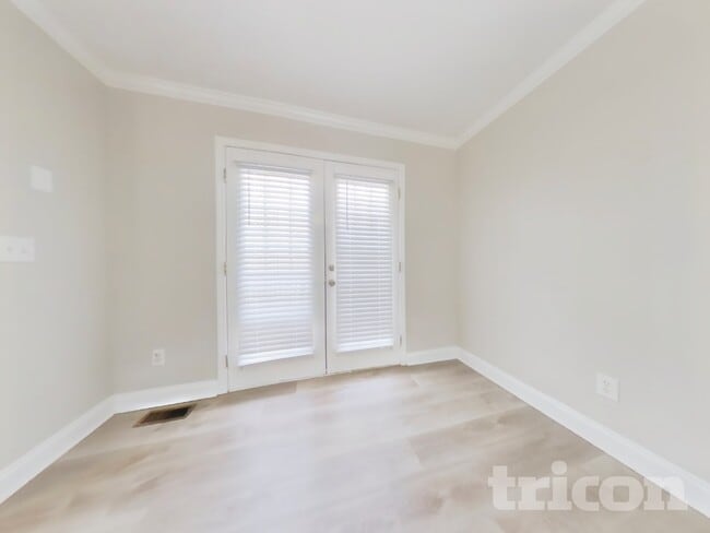 Photo - 104 Legend Creek Hollow