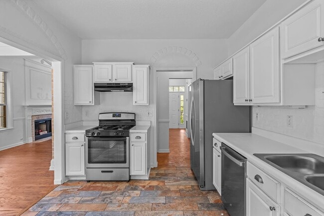 1163 Rhyne Chase