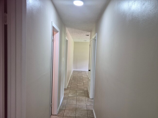 Photo - 5629 Queen Mary Ln