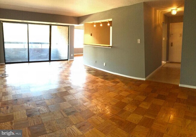Photo - 11423 Commonwealth Dr Unit 302