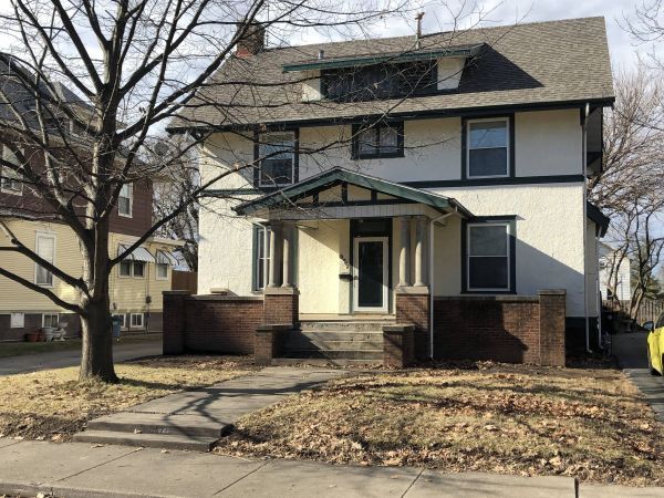 Building Photo - 827 N Rebecca Pl