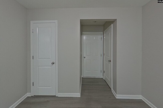 Photo - 344 Longfellows Ln