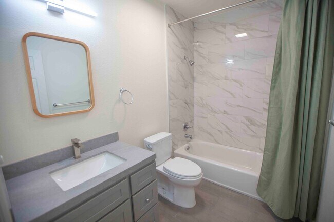 Photo - 938 Huron Ave Unit Downstairs