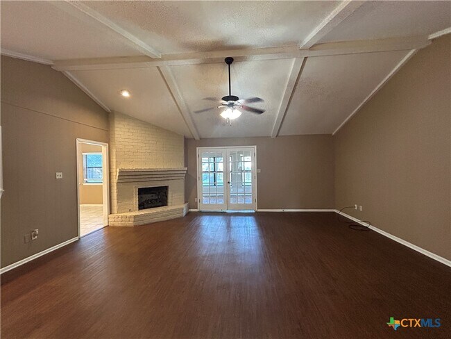 Photo - 826 Timber Dr
