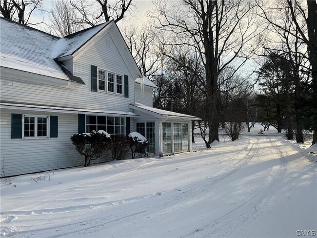 Photo - 2709 King Rd