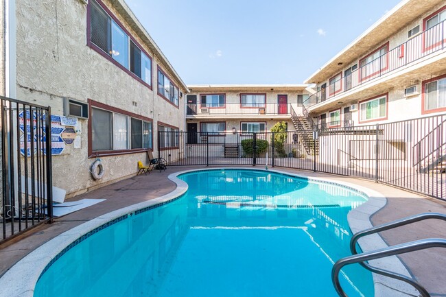 Building Photo - 8800 Cedros Ave Unit 221
