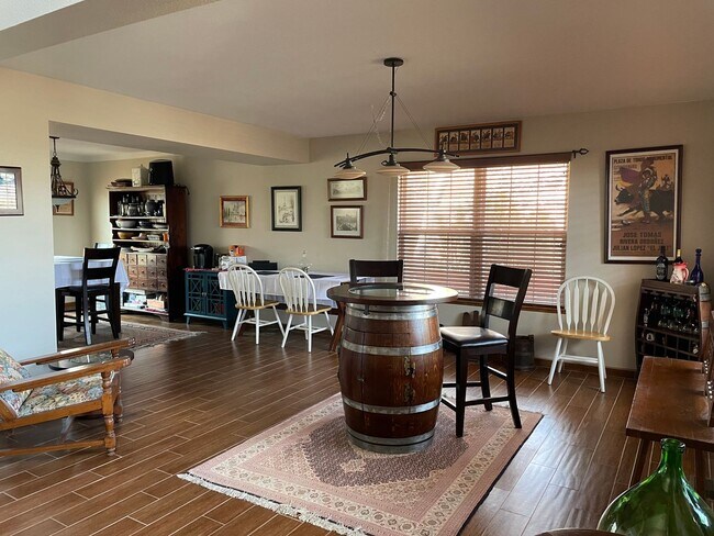 Photo - Broadmoor Glens Home