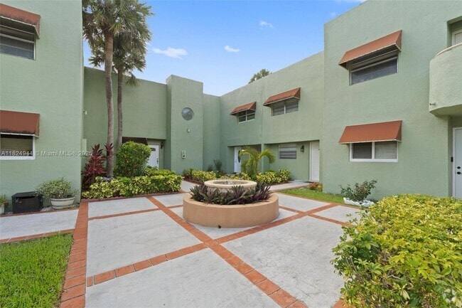 Building Photo - 11041 NW 7th St Unit 103-10 Rental