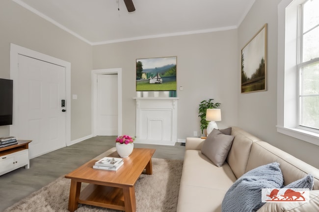 Photo - Charming Home in Quiet Griffin Neighborhood – For Rent