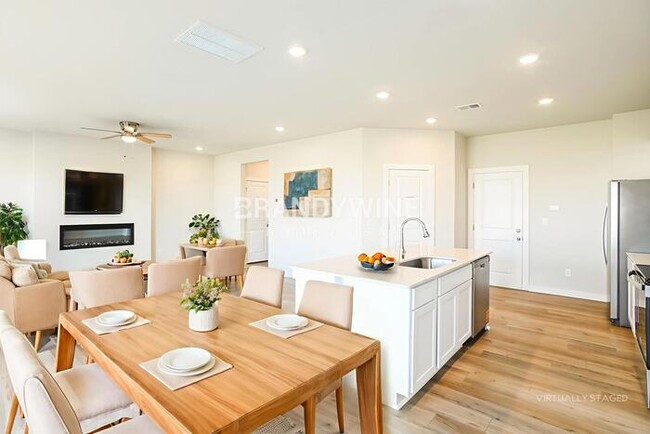 Photo - 2416 Appalachian Trl Dr