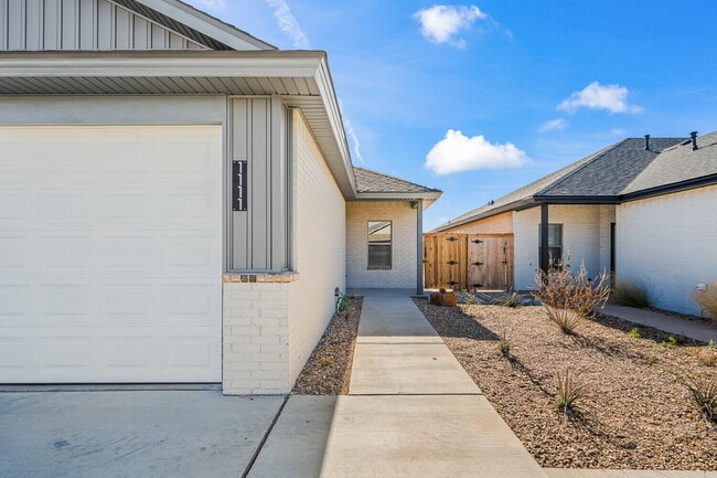 New Construction in Iron Horse!