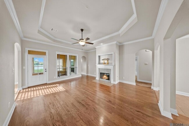 Photo - 6107 Waterford Ln