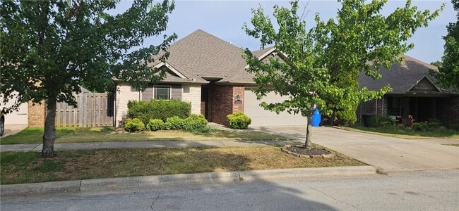 Photo - 2641 N Villa Blvd