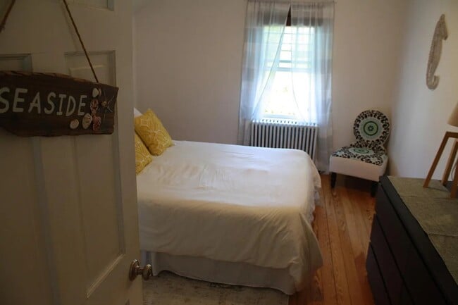 Photo - 68 W Narragansett Ave