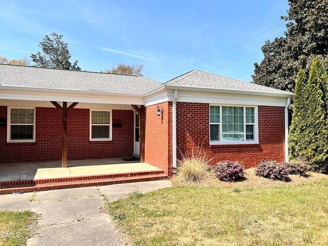 Photo - 807 N Ellis Ave