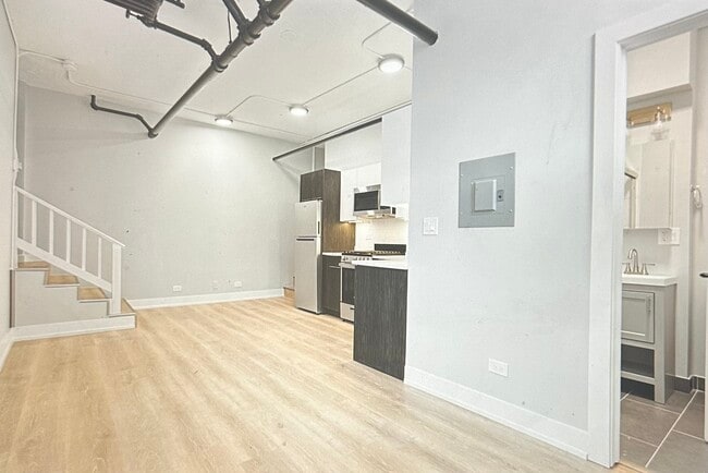 Photo - 1655 W Jonquil Ter