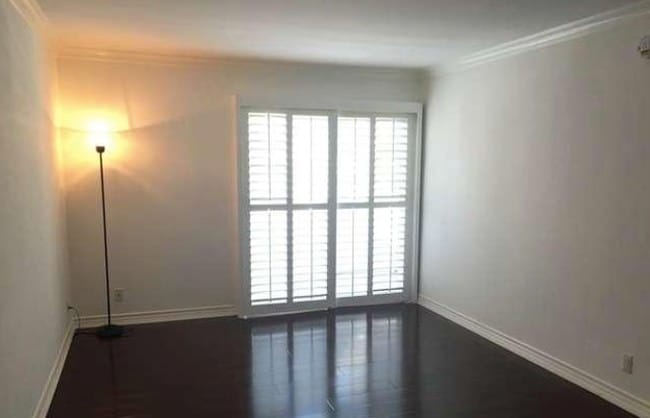 Master Bedroom - 1741 Granville Ave Unit 110