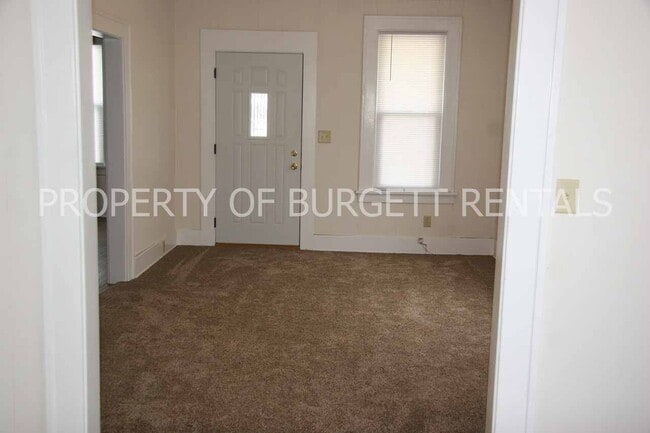 Photo - 246 Marsteller St Unidad 1