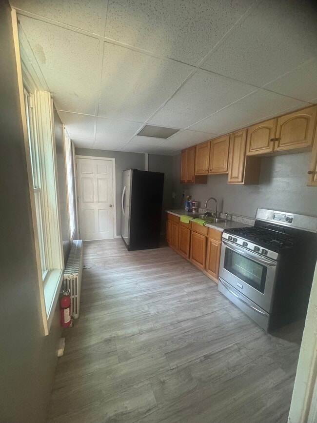 Photo - 211 N 2nd St