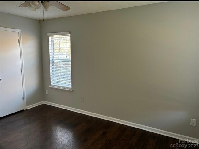 Photo - 100 Coventry Dr