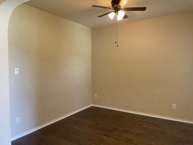 Photo - Charming 4-Bedroom Home with Scenic Backyard Views in Saginaw!