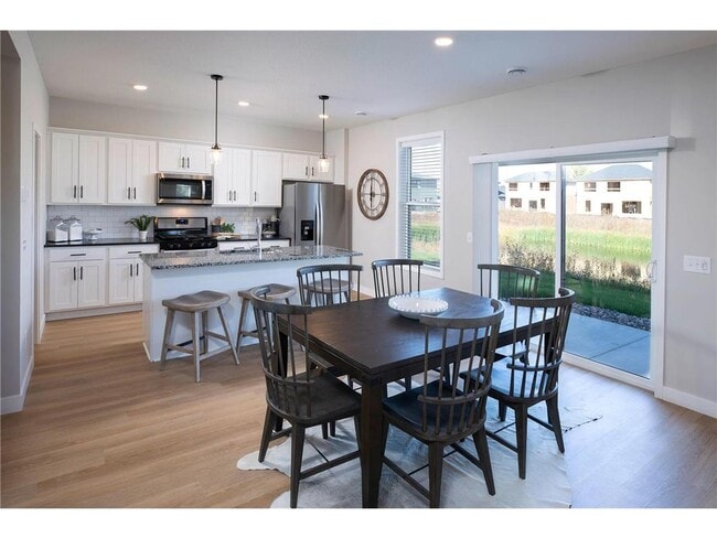 Photo - 5395 Robinwood Ct