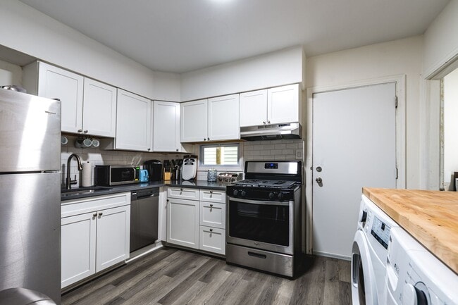 Photo - 4913 Yew St Unit 1