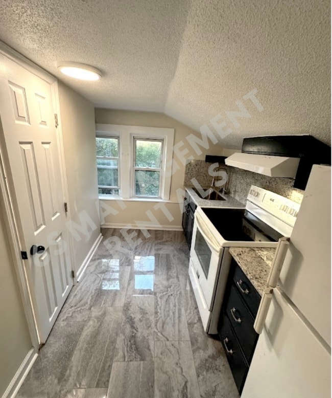 Photo - 1100 Harrison Ave Unit 2