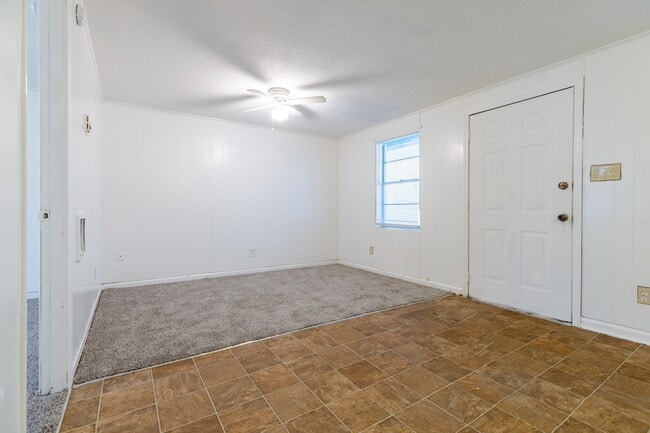 1 Bed- Living Room