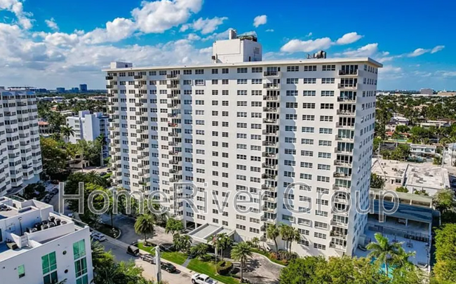 Building Photo - 340 Sunset Dr Unit Apt 306