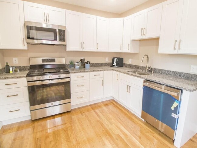 Photo - 2556 Massachusetts Ave