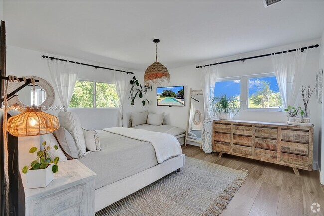Building Photo - 17505 SW 90th Ave Rental