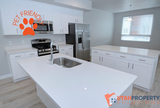 Photo - 999 W 360 S Townhome