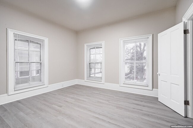 Photo - 288-290 Linden St Unit 288