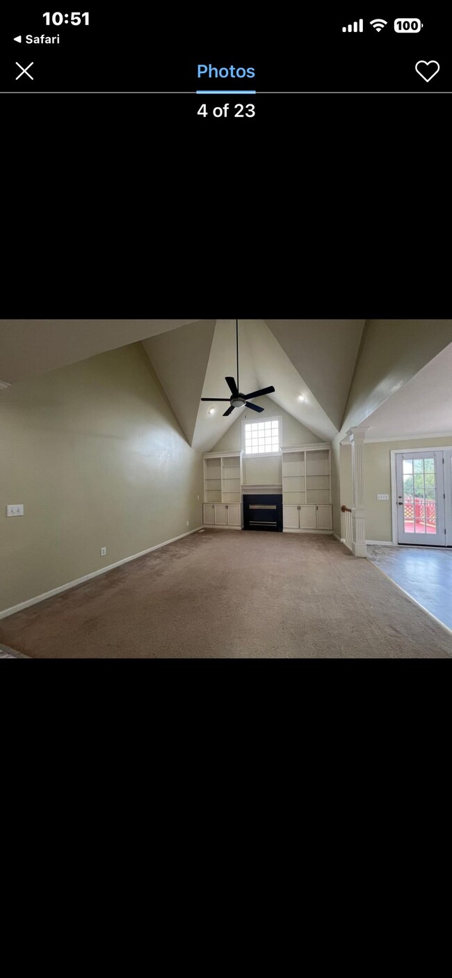 809 Barneswyck Dr