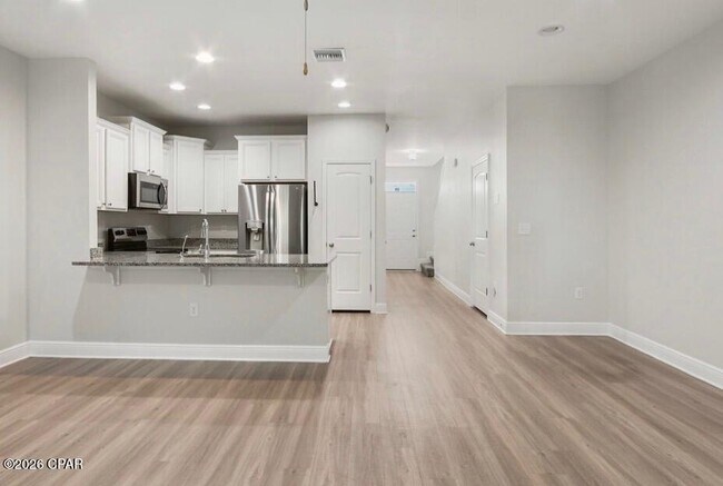 Photo - 1881 Pointe Dr