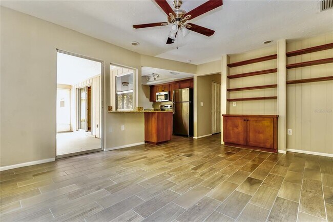 Photo - 1124 Danny Dr