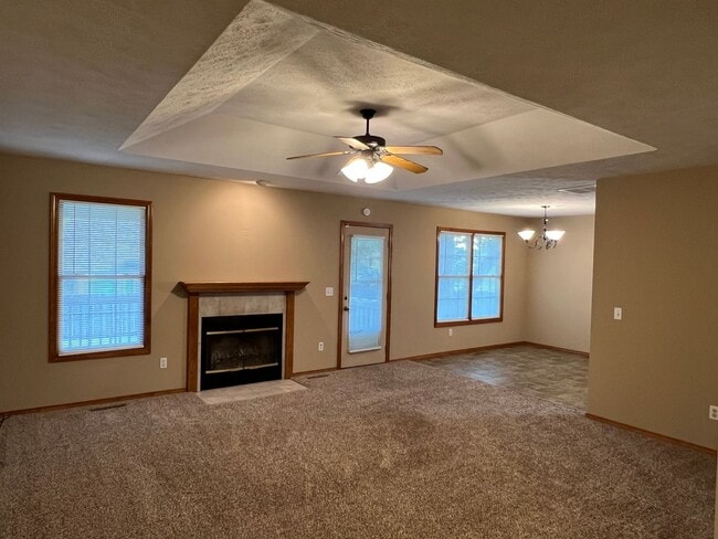 Photo - 3 Bedroom with Large Covered Deck in southwest Springfield