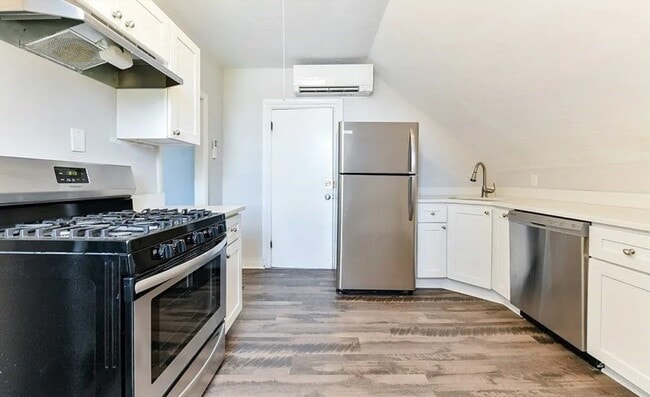 Building Photo - 47 Appleton St Unit 5