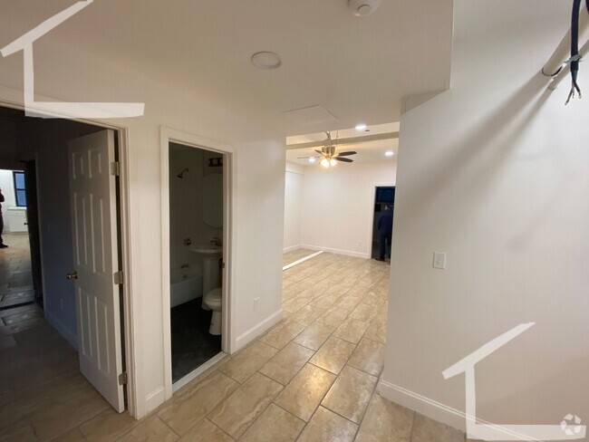 Building Photo - Renovated and Affordable Brighton 4 Bed/2 ... Rental