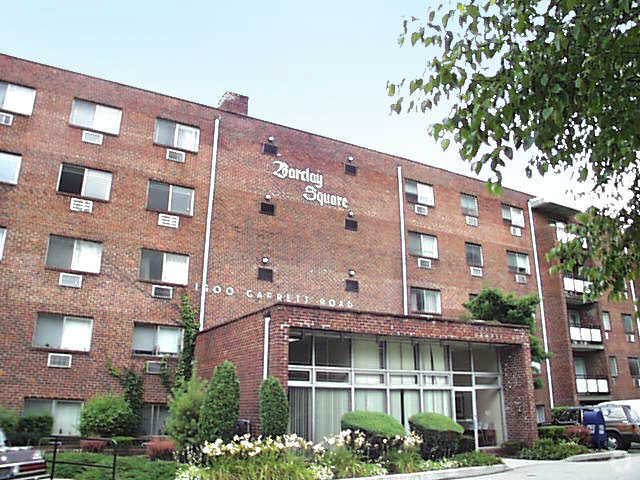 Complejo - Barclay Square Apartments