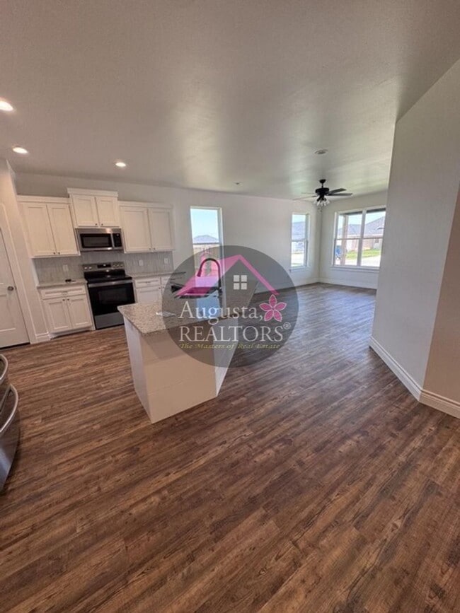 Photo - Sawdust Duplex Unit 8142