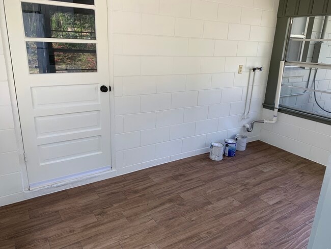 Photo - 127 E Kentucky Ave