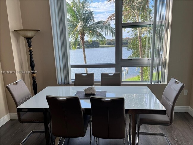 Photo - 2681 N Flamingo Rd Unit 303S