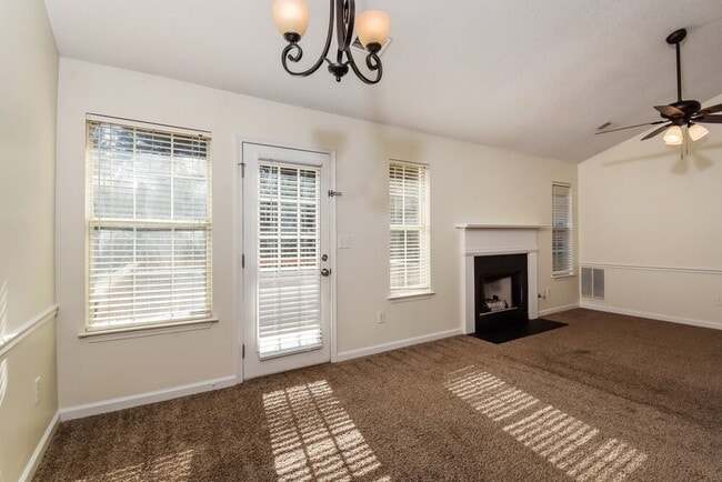 Photo - 2150 Serenity Dr NW