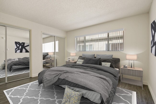 Photo - 3749 McLaughlin Ave.