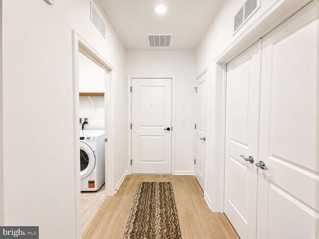 421 Washington St Unit 1103