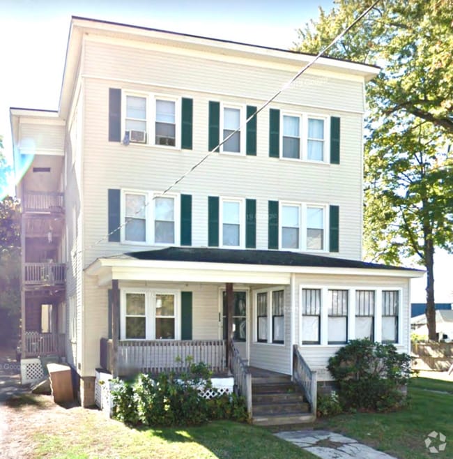 Building Photo - 70 Maple St Unit 2RR Rental