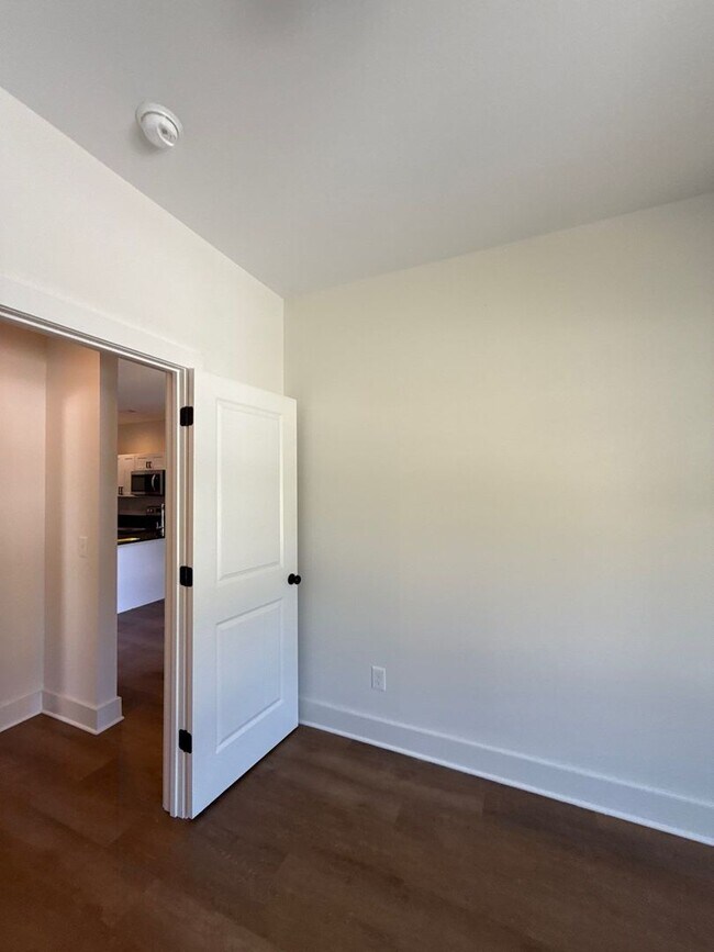 Photo - 3014 N Chamberlain Ave