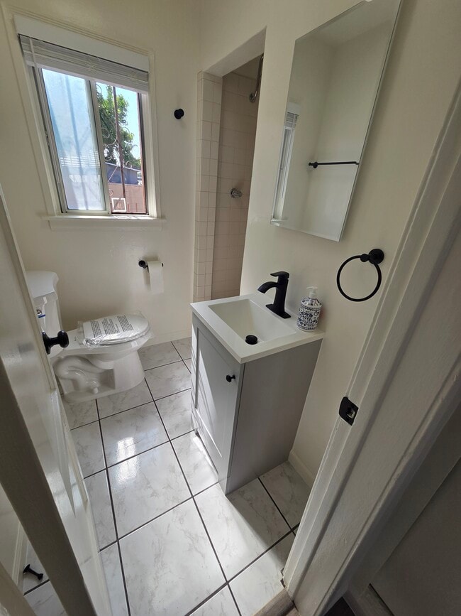 Photo - 5721 Loveland St Unit 5721